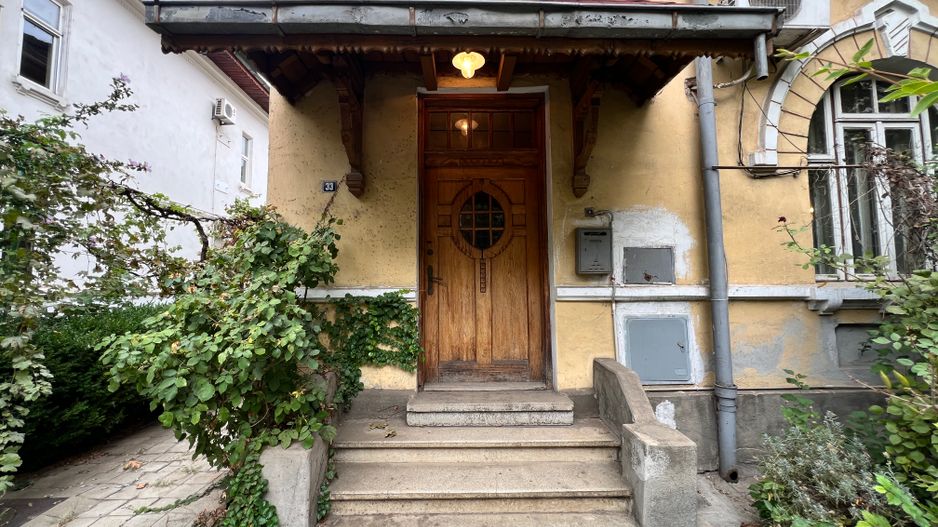 Casă interbelică de închiriat – Str. Barbu Văcărescu nr. 33 - Poză 4