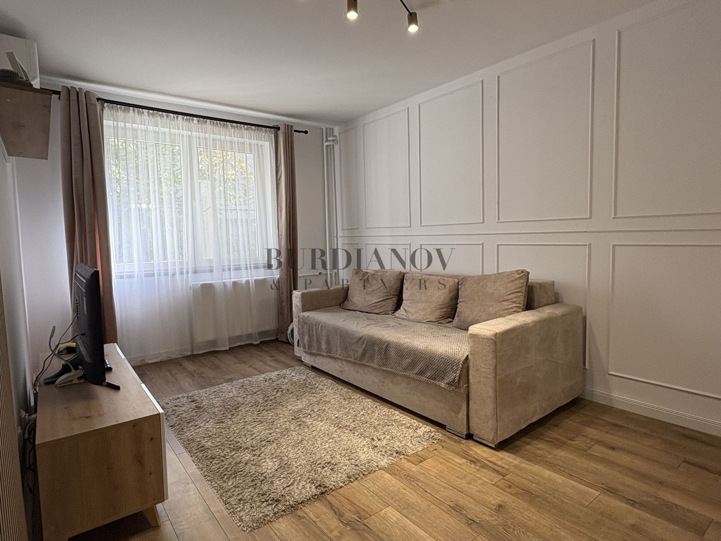Apartament cu 2 camere de vânzare Metrou 1 Decembrie 1918 - Titan - Poză 3