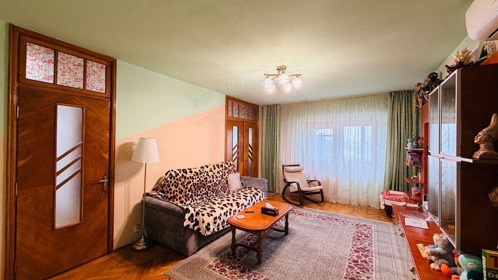 De vanzare apartament cu 4 cam dec. in Galati, piata Centrala, etaj5/7 - Poză 6
