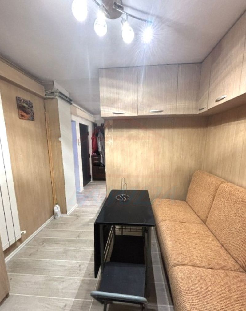 Apartament renovat, 2 camere decomandate – Siderurgiștilor Vest parter - Poză 3