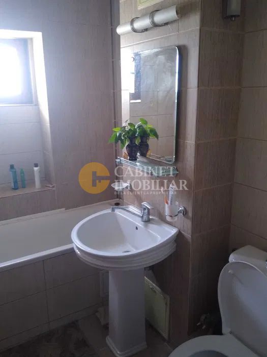 Nicolina - 4 Camere Decomandat - Etaj Intermediar +2 Bai -Bloc 1990 - Poză 6