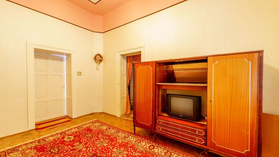Casă cu teren 1674 mp - Poză 14