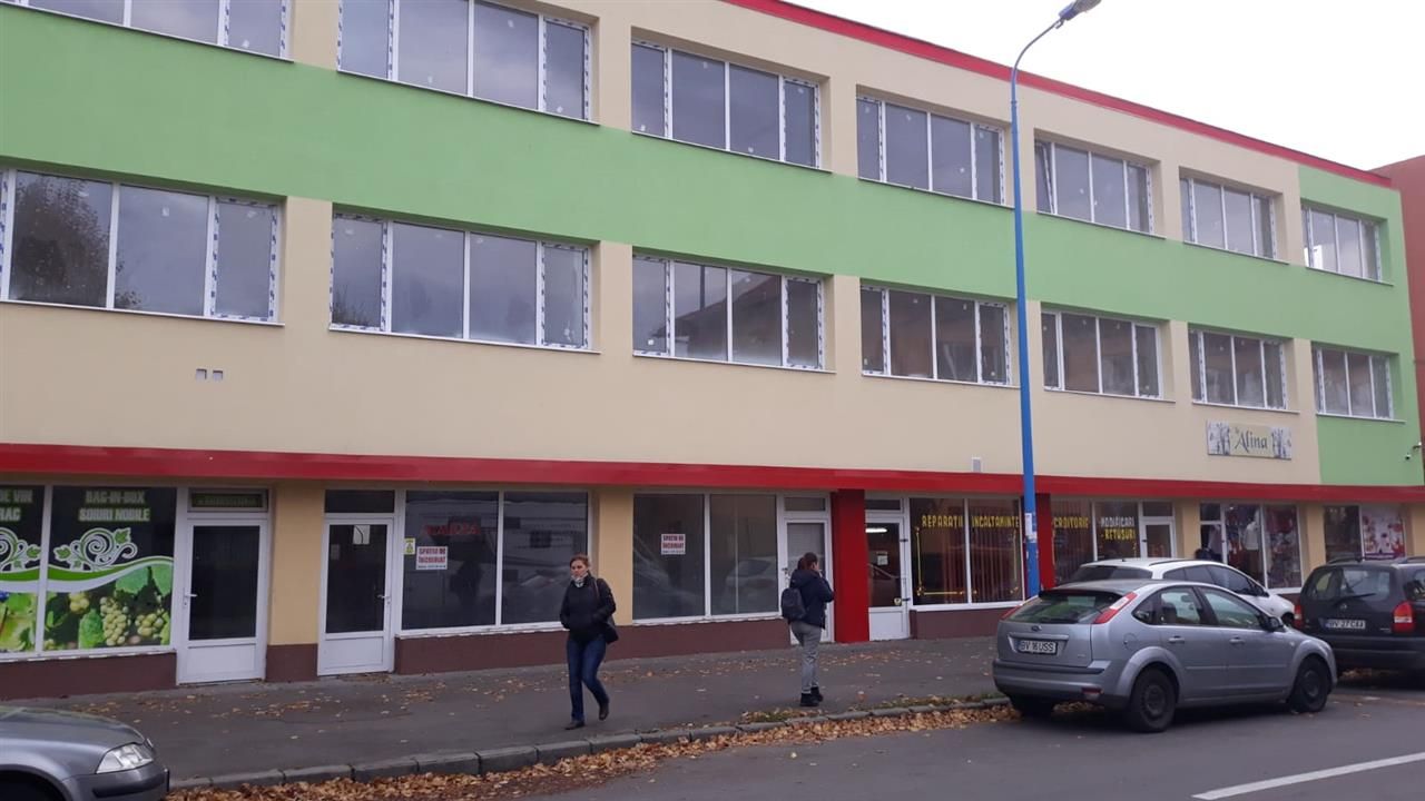 Incepe afacarea ta prospera in unul din aceste Spatii comerciale, Tractorul - Poză 1