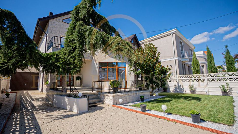 Ovidiu Sud - Zona premium - Vila impozanta, curte mare, garaj, terasa! - Poză 48