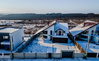 Casă / Vilă de vânzare în Durlești - Poză 1