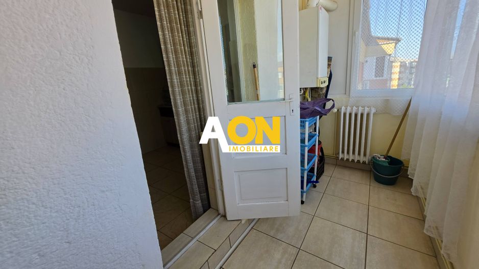 Apartament 3 camere, 68 mp utili, Cetate, zona Piata Cetate - Poză 5