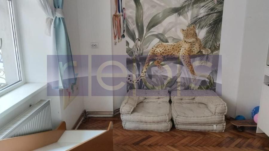 VANZARE APARTAMENT DEOSEBIT | PIATA VICTORIEI | 6 CAMERE | 126MP | - Poză 3
