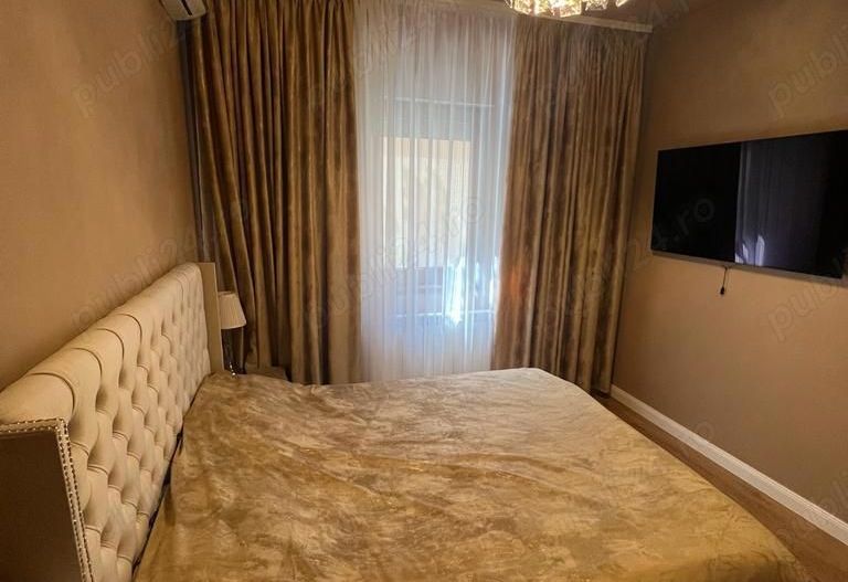 De vânzare apartament 3 camere zona unirii - Poză 5