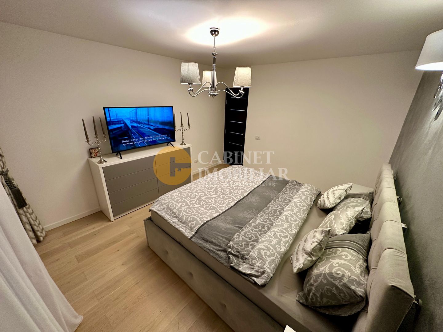 Nicolina - Apartament 3 Camere Decomandat -Etaj3  + Loc De Parcare ,Bloc - 1992 - Poză 5