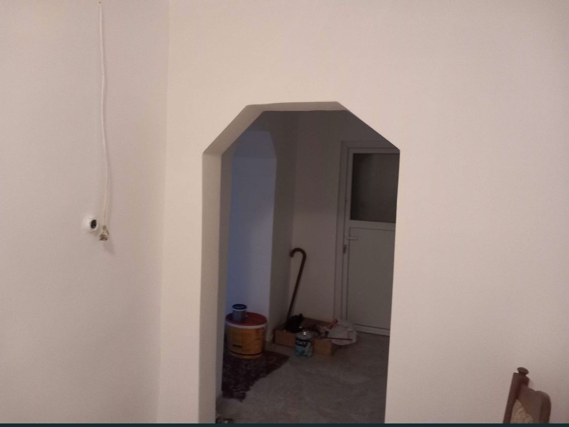 Ag EUROPA vinde casa cu camere si teren 7.2 ari în zona Closca. - Poză 4