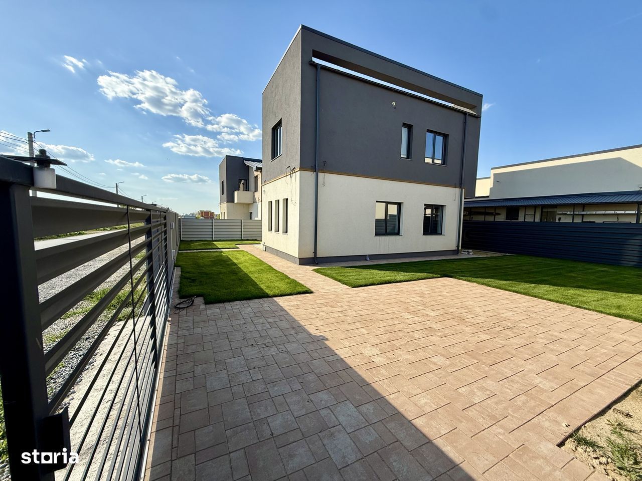 Casa zona Selgros - Poză 1