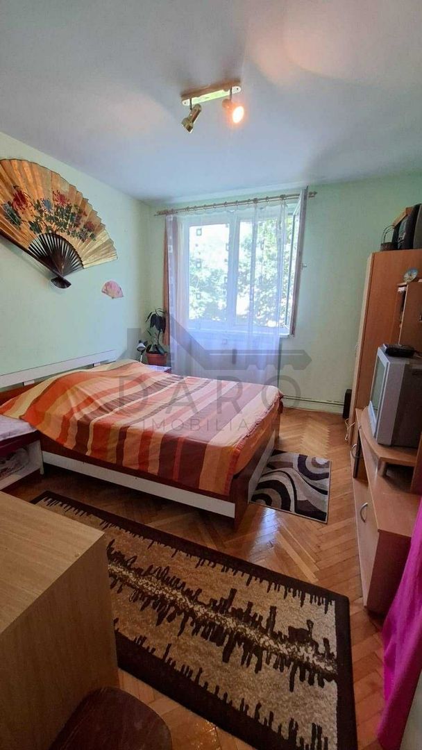 De vanzare Apartament cu 3 camere - Poză 5