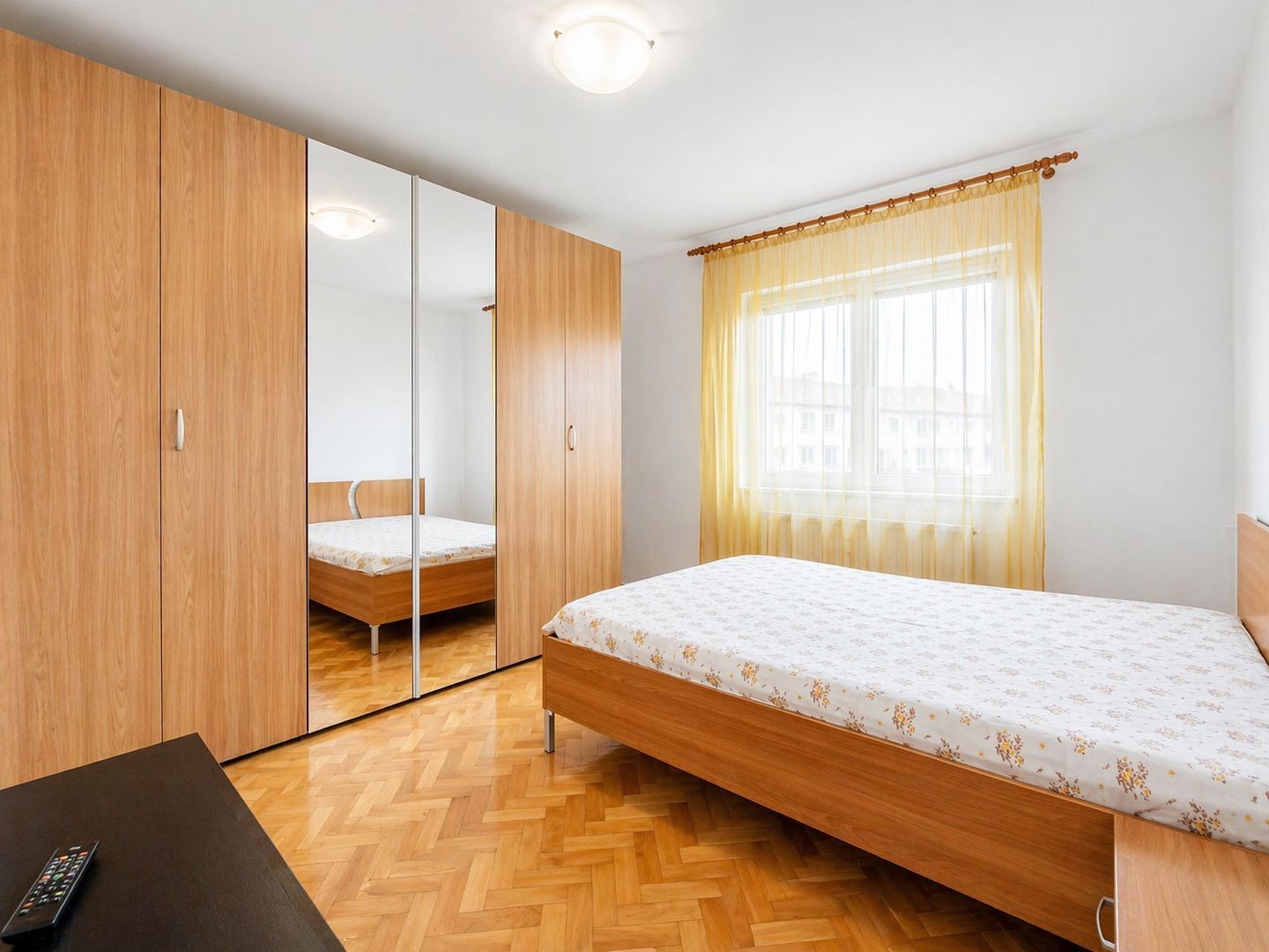 Apartament langa Facultate, 2 camere, Micalaca zona 300 - Poză 4