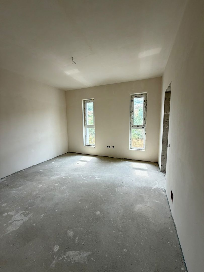 Triplex 4 camere DECOMANDATE, 112 mp utili, 184 mp curte, Urusagului - Poză 5