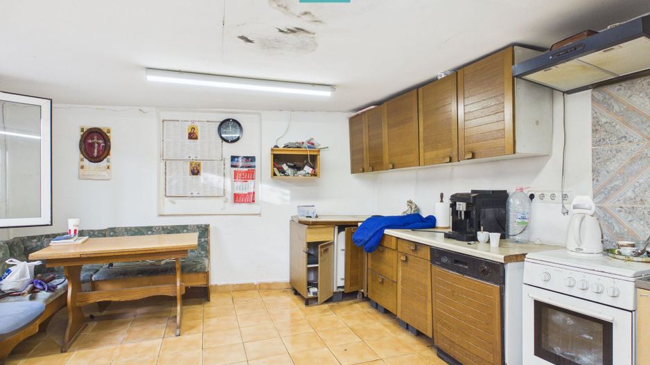 Casă 70mp + Hală 100mp, Str. Navigatorilor, Oradea - Poză 5