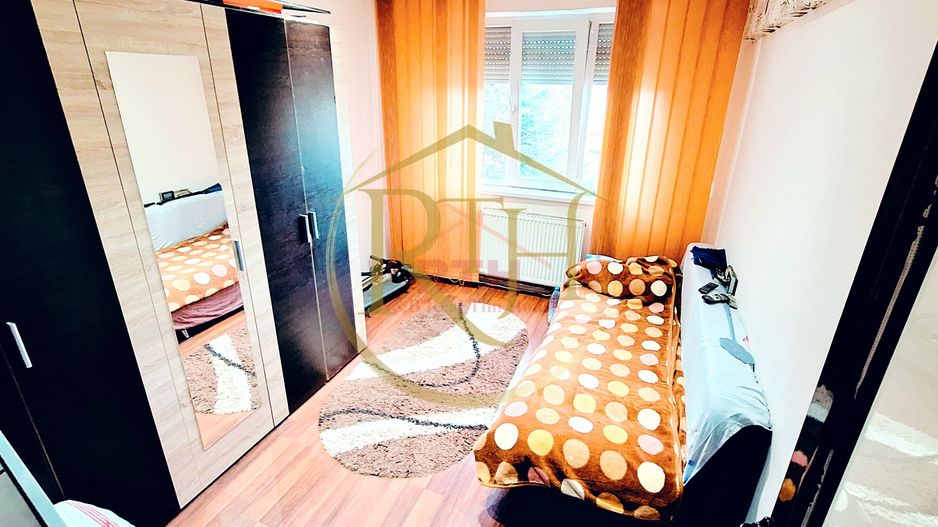 Oferim spre vanzare apartament 2 camere, langa Complex Bega Bujorilor - Poză 1