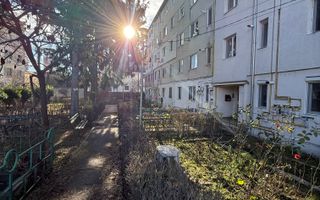 Ap 2 camere renovat - mobilat și utilat complet - Poză 17