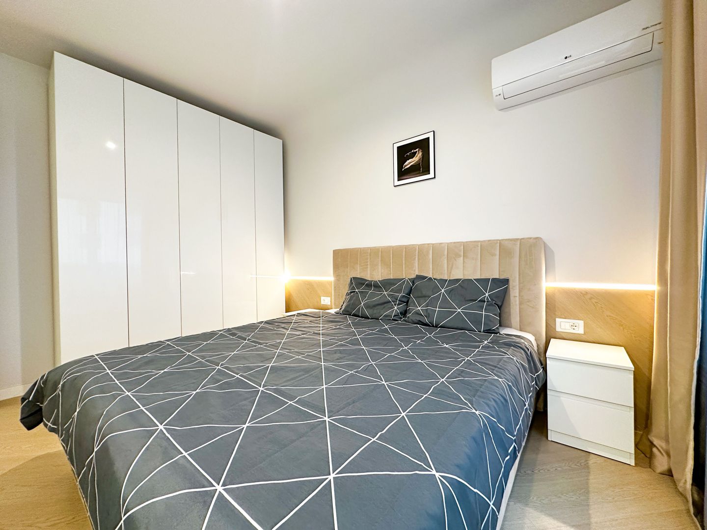 Apartament 2 camere – Cortina North, Faza I, Bloc B4 - Poză 3