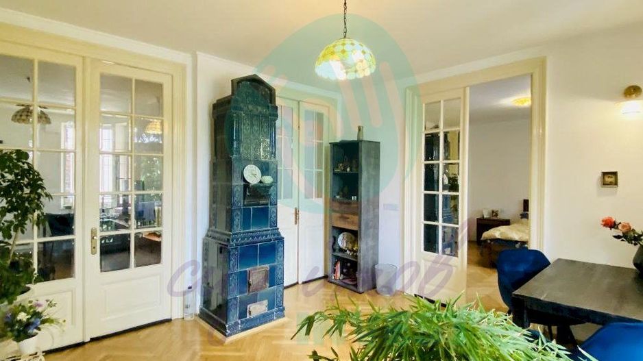 Casa cocheta cu gradina - Poză 2