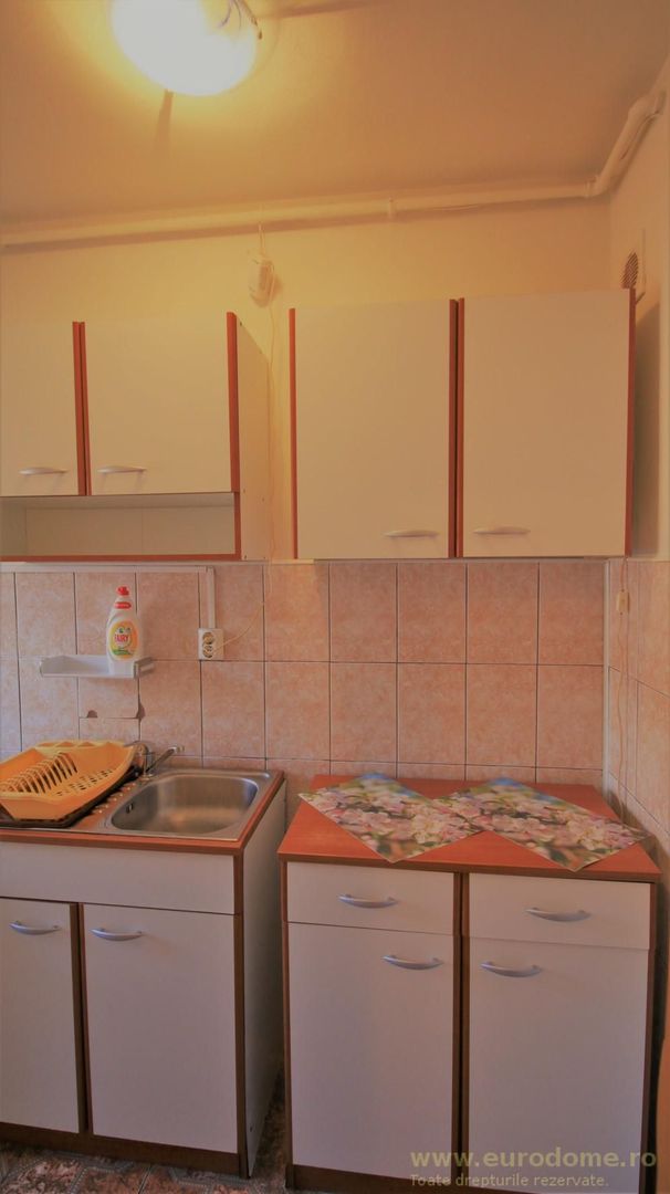 Exclusivitate - garsoniera, zugravită, centrală proprie - Poză 3