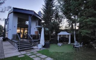 Vila deosebita pe malul lacului Snagov - Poză 1