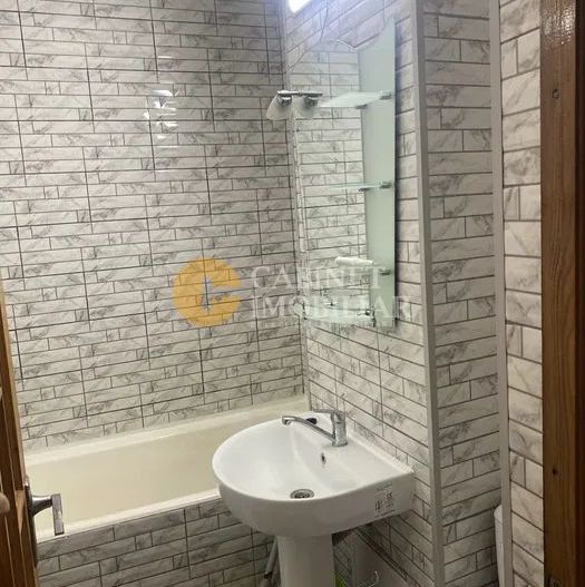 2 Camere- Mobilat si Utilat- Etaj 2/4 - Dacia Bicaz - Poză 4