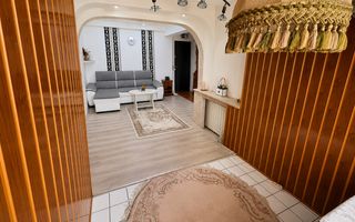 Apartament George Enescu | 3 camere | Etaj 6 | Mansarda | 95000 Euro - Poză 2