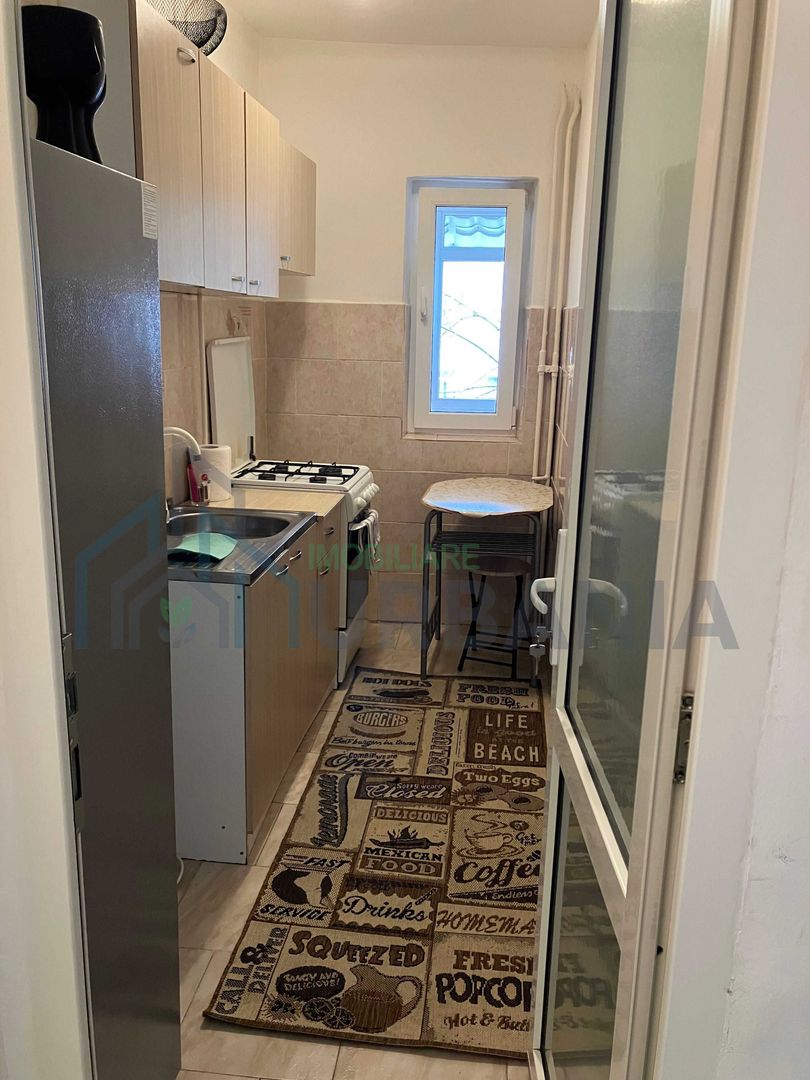 Apartament 1 cameră decomandat, etaj 2, Baza 3, vizavi de Carrefour Felicia, Iași - Poză 3