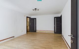 Casă cu 4 camere în Urseni, complet renovată! - Poză 12