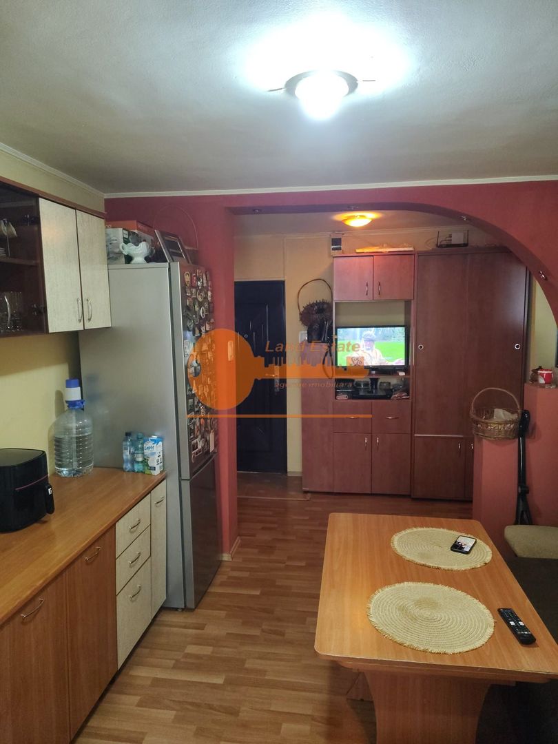 2 camere cu centrala Rahova - Poză 9