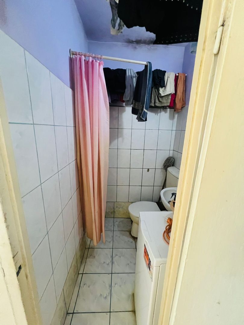 Garsoniera in zona Rogerius - Poză 3