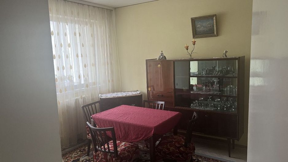 Apartament 2 camere zona Tomis1, etaj 1, zona foarte linistita - Poză 3