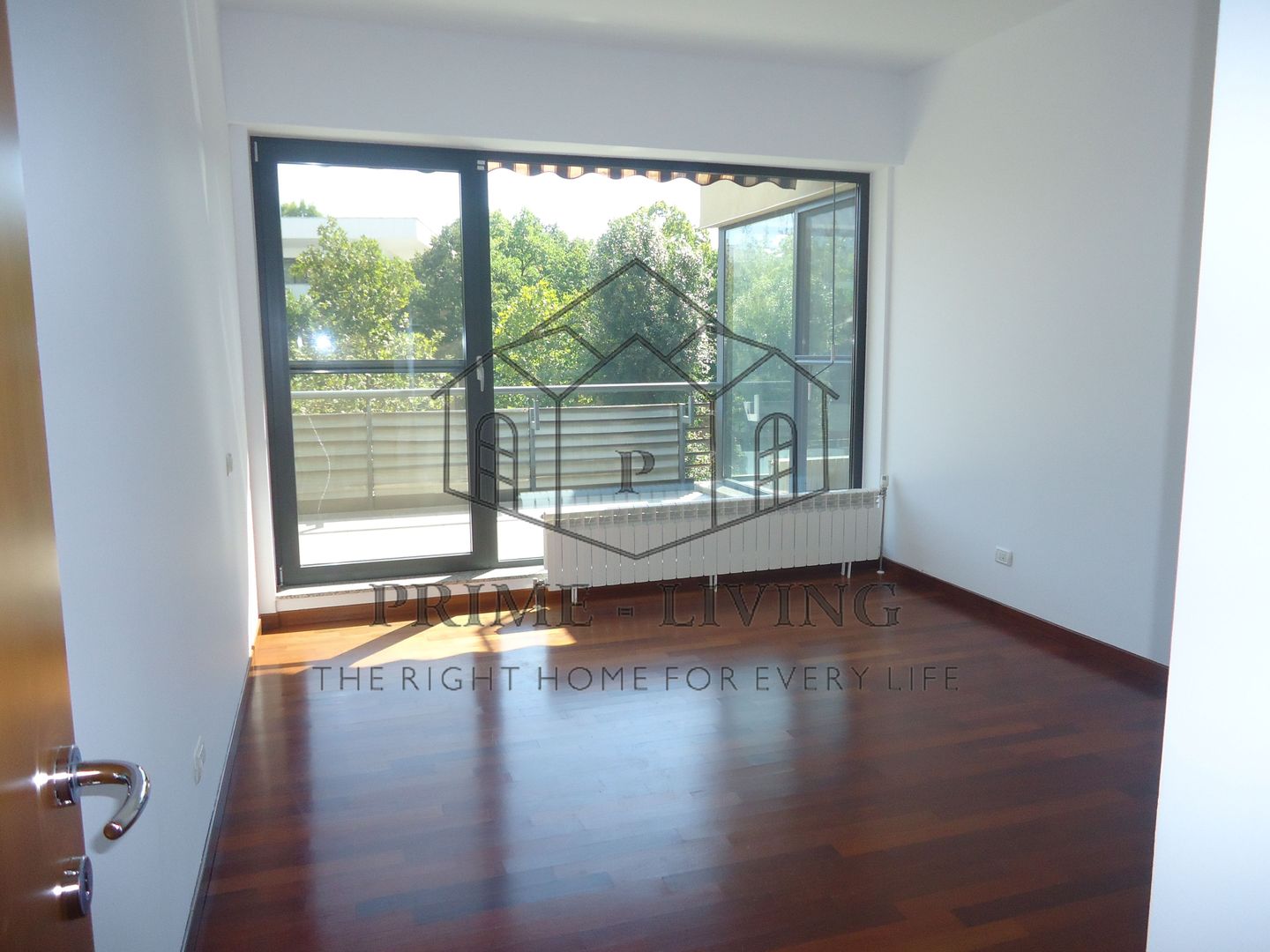 APARTAMENT SUPERB CU 3 DORMITOARE LA INCHIRIERE LANGA PARC HERASTRAU - Poză 3