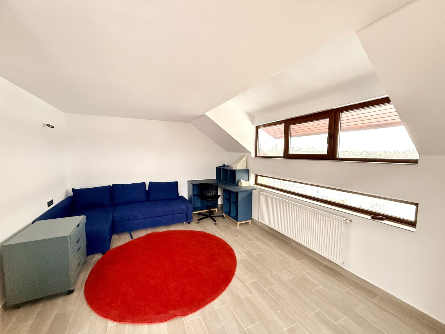 Doua etaje in vila pe malul lacului Grivita birouri rezidential - Poză 13