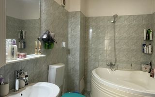 Apartament cu 3 camere si loc de parcare in zona Pietei Marasti - Poză 4