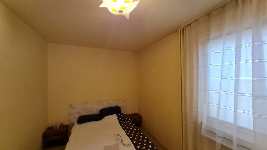 Apartament modest în zona Dacia - Poză 11