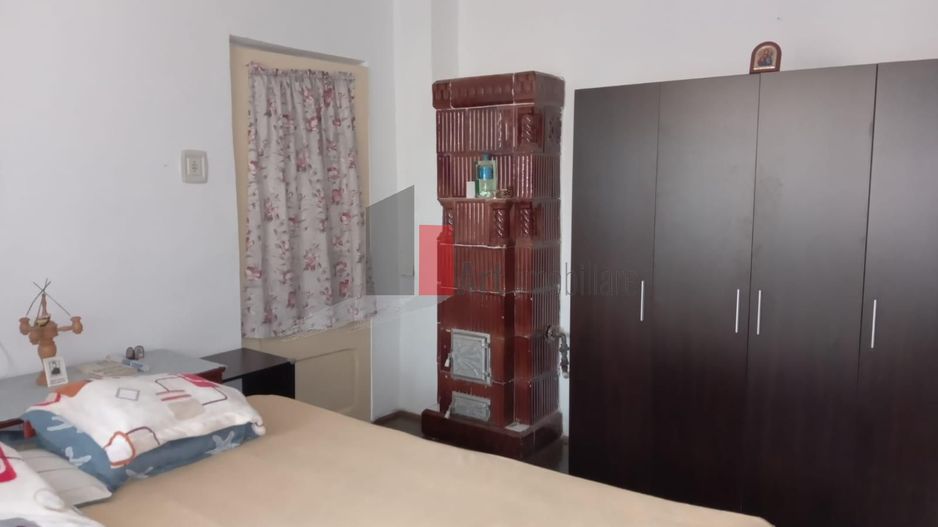 Apartament de vanzare in Vila Ploiesti zona Eroilor - Poză 7