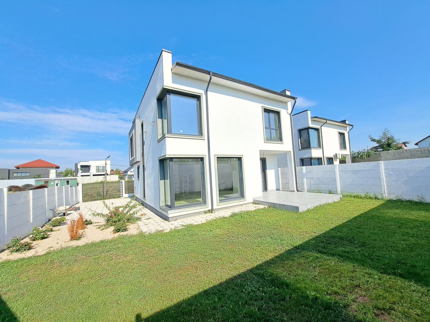 Casa P+1 - lacul Pantelimon - Poză 2