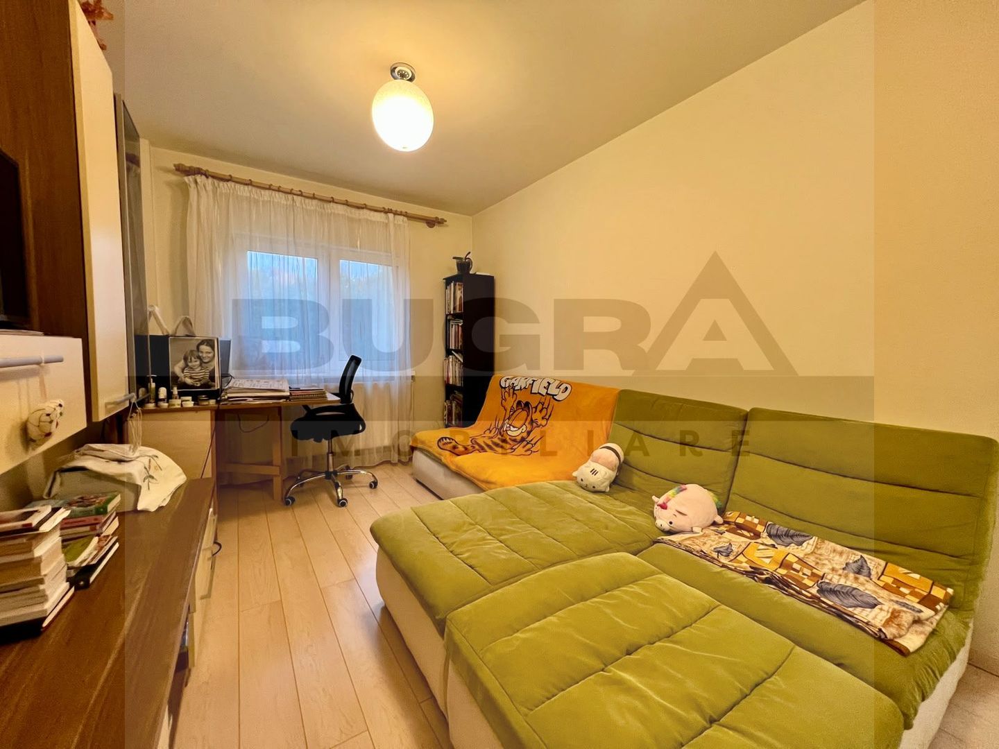 Apartament de 4 camere, 77mp, etaj intermediar, renovat, Plopilor - Poză 2