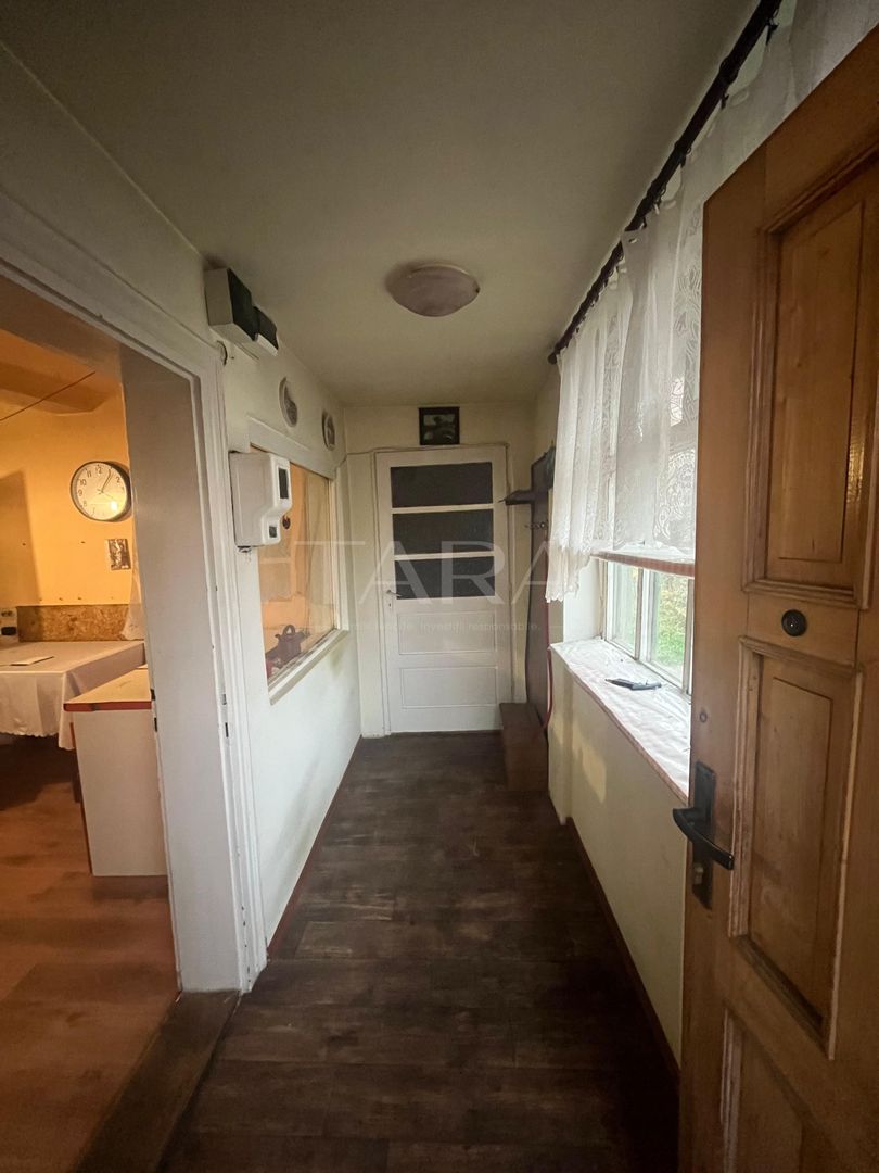 Casă cu două apartamente și teren generos în zona Iulius Mall. - Poză 5