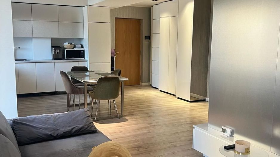 Apartament OTOPENI Central 3 camere LUX, parcare SUBTERANA - Poză 12