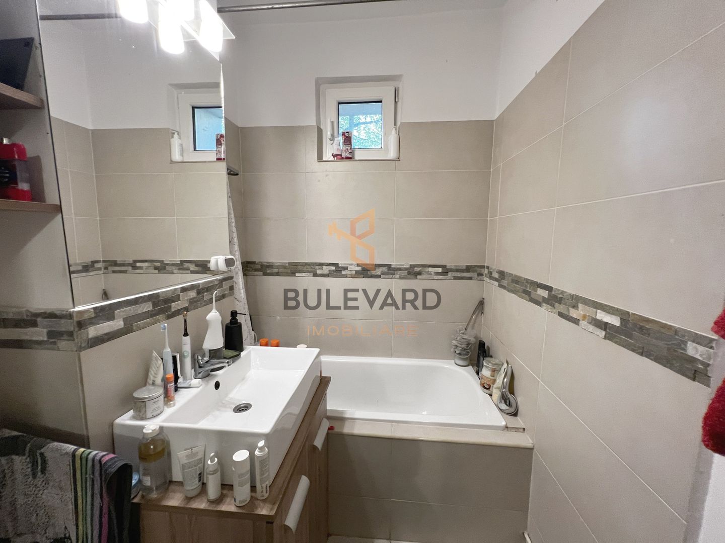 Apartament cu 4 camere, zona Plopilor! - Poză 3