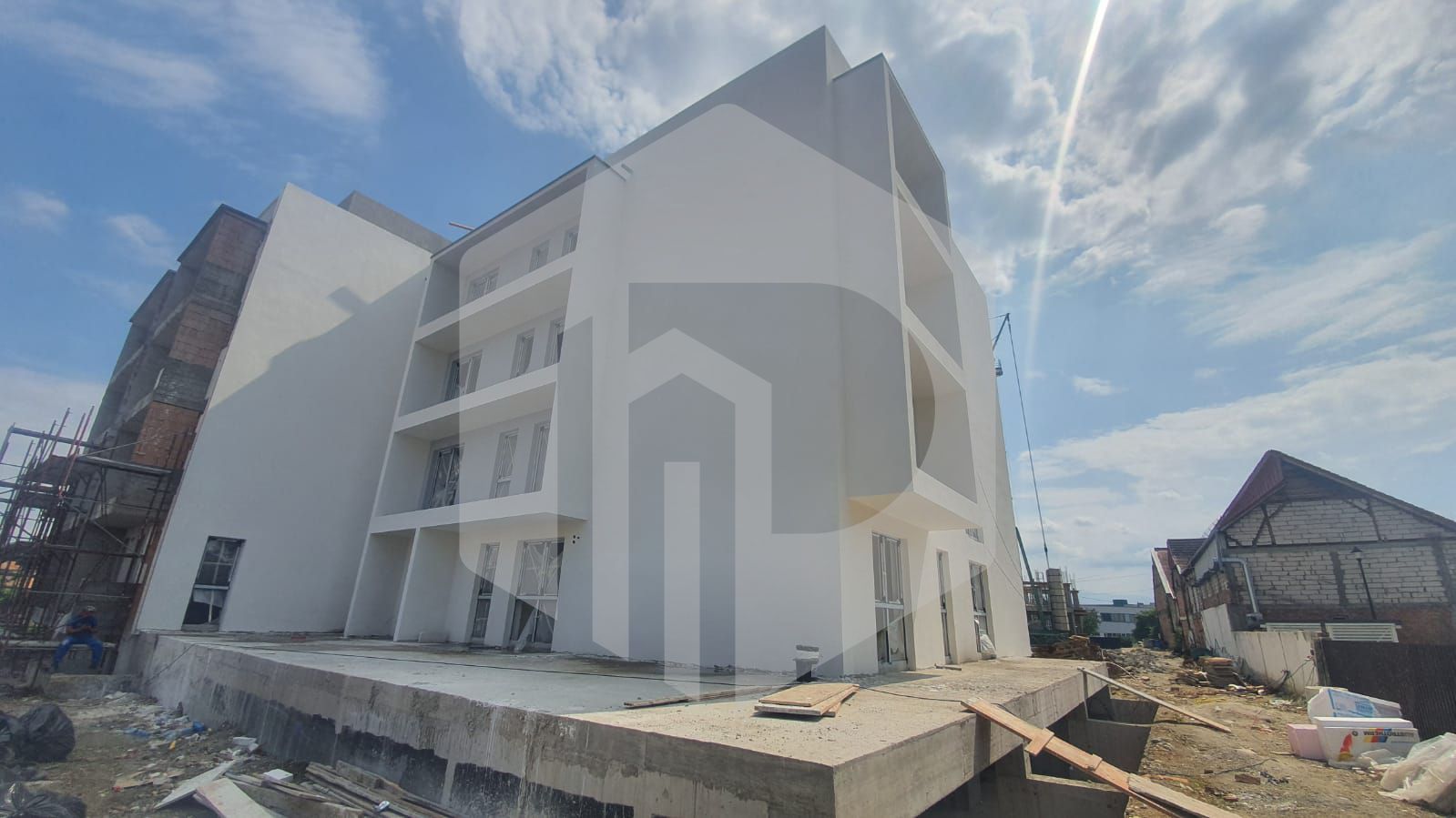 strada Autogarii | Apartament 3 camere - Turnisor - Parcare subterana - Poză 2