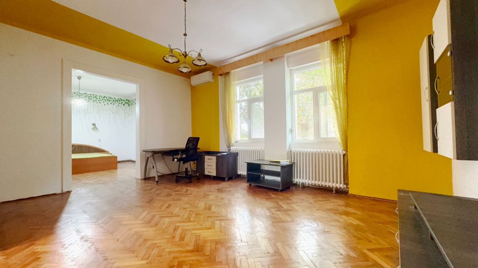 Casă / Vilă cu 6 camere de vânzare în zona Elisabetin - Poză 8