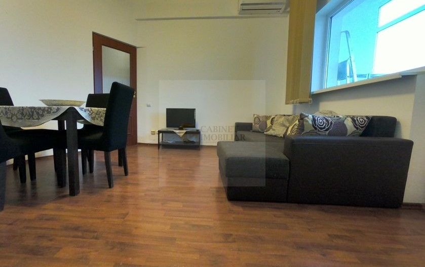 2 camere | Bd Carol | Vedere Panoramica | Centrala proprie - Poză 4