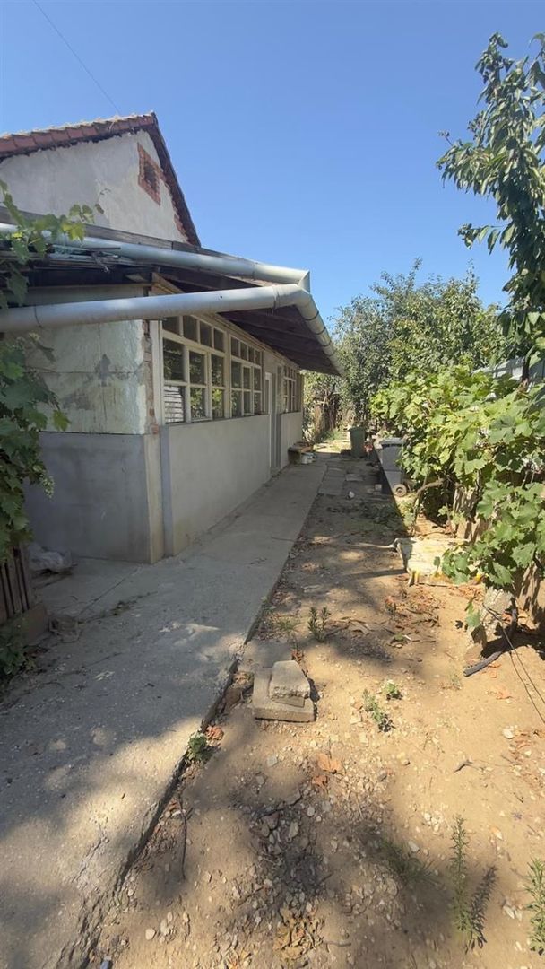 Casa Santandrei din caramida 250 mp teren - Poză 1