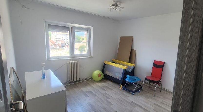 Apartament de vanzare 2 camere, decomandat, et.2 - Poză 4