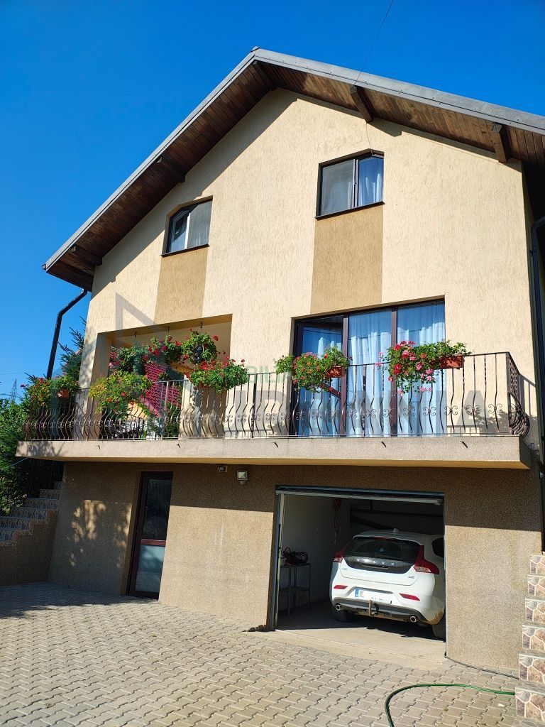 Casa de vânzare în Carlig. - Poză 2