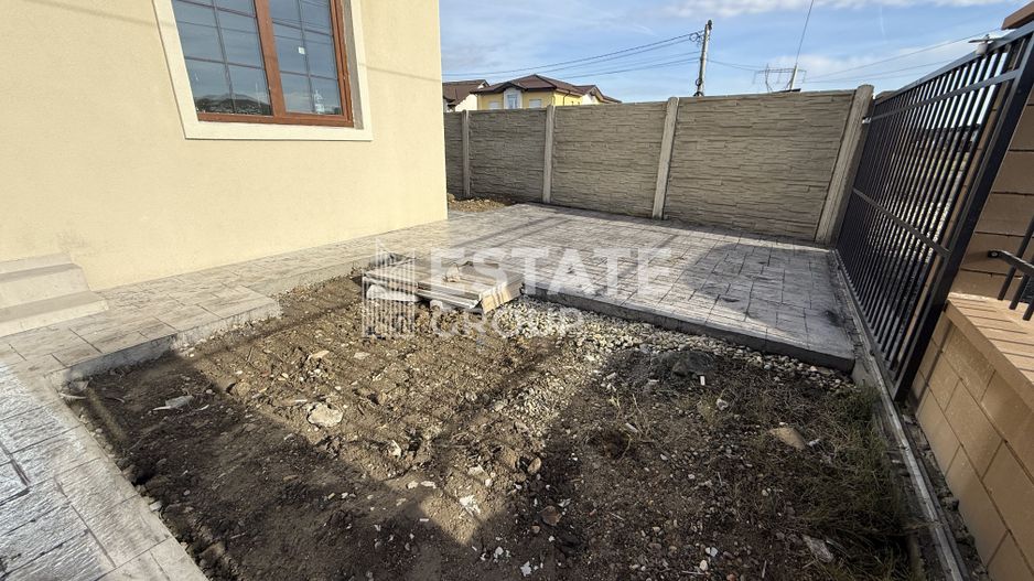 Duplex cu 3 camere despartit prin camera tehnica in Mosnita Noua - Poză 13