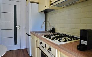 Apartament 3 camere, 2 băi, 2 balcoane, loc de parcare. - Poză 3